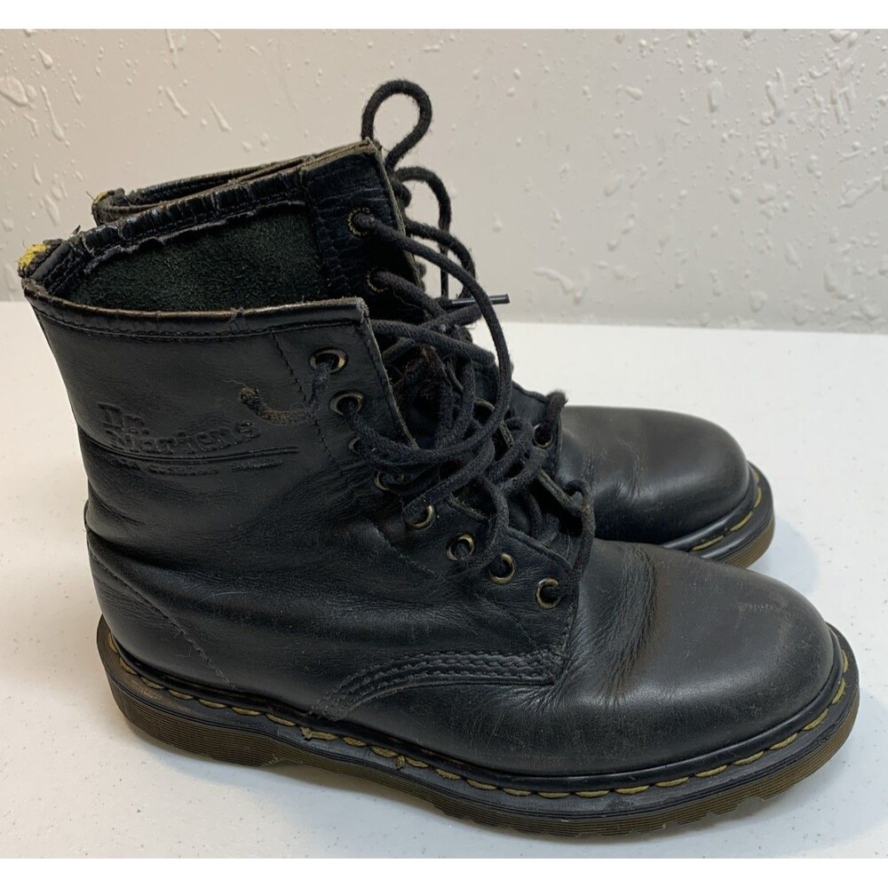 Dr. Martens Doc England Rare 90's Vintage Black Greasy 1460 Boots US 6 Grunge